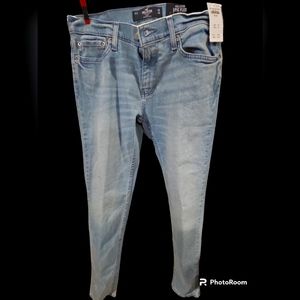 Mens Hollister 30×34 Jeans. NWT